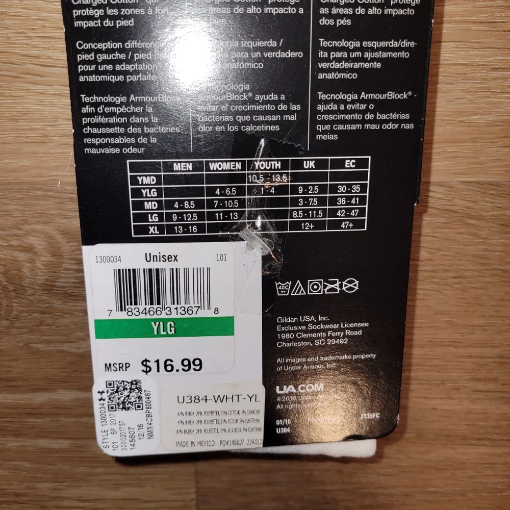Under Armour UA Performance White Black Soccer Socks Youth Large New